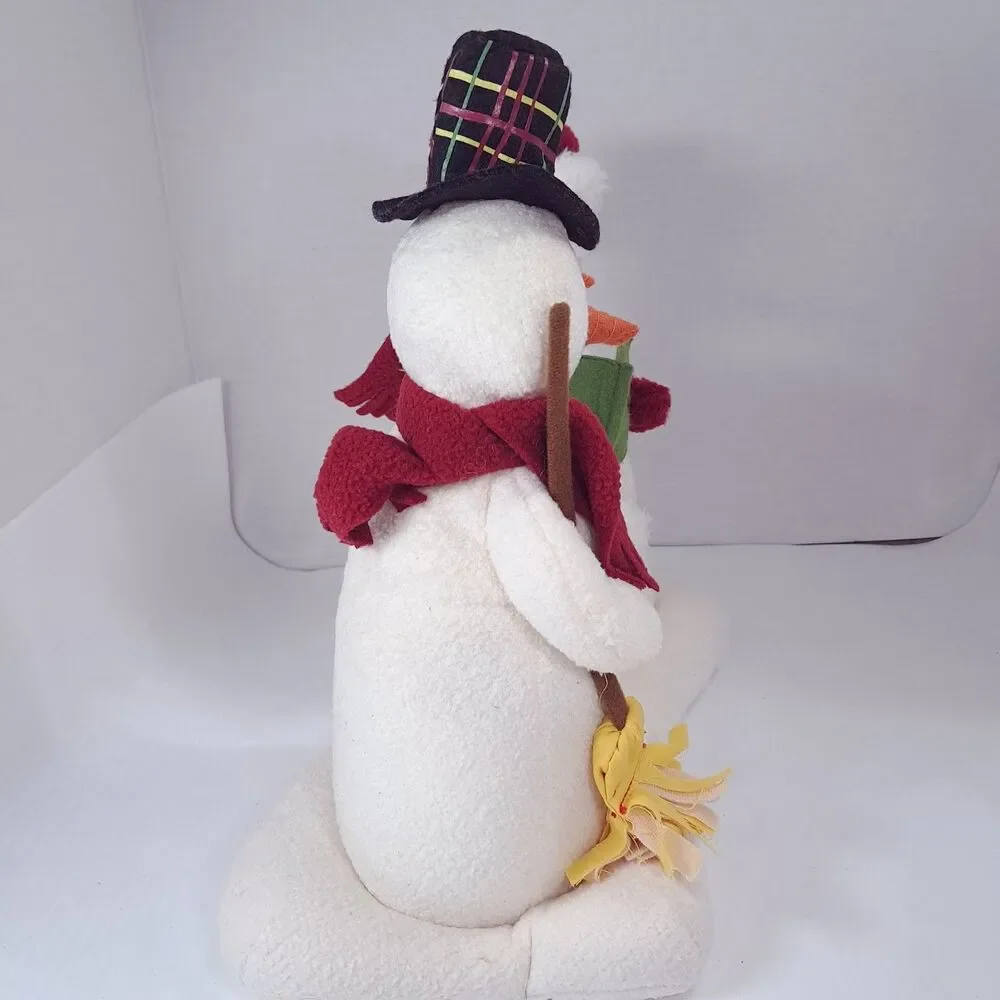 Hallmark Jingle Pals Mr Mrs Snowman Caroling Wish Merry Christmas plush snowman